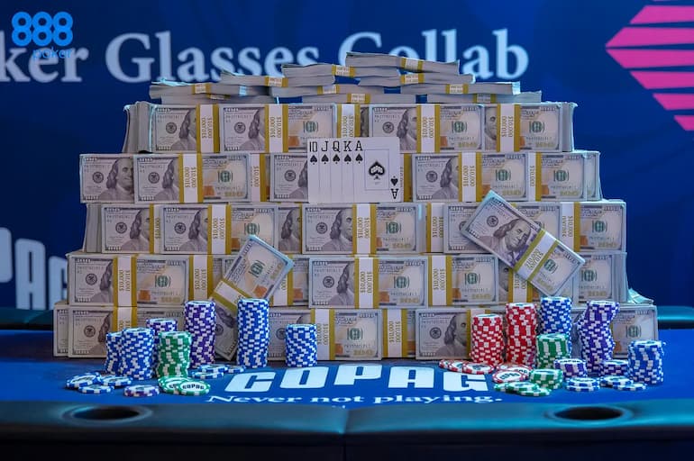 Lo strano rapporto dei giocatori di poker con il denaro -  Spendere per procura