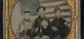 Soldati con le carte in mano durante la guerra civile statunitense