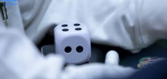 I dadi, altra passione del greco Archie Karas