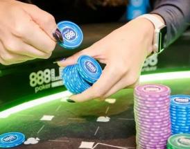 Le fiches di 888poker