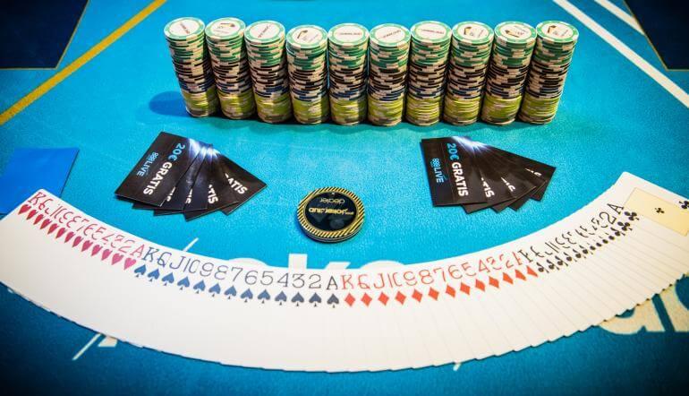 Omaha Holdem Differenze
