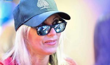 Una giocatrice di poker